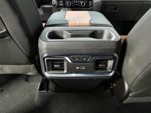 Used 2023 Chevrolet Silverado 1500 High Country w/ High Country Premium Package AWD/4WD image 20
