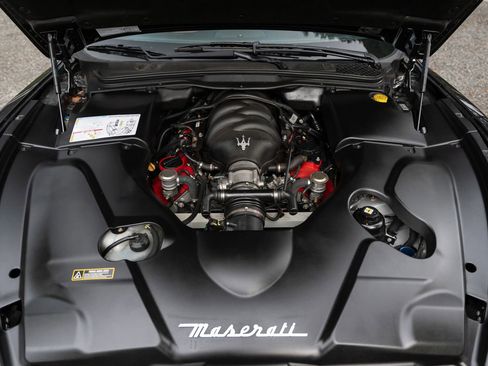 Used 2009 Maserati GranTurismo S RWD image 59