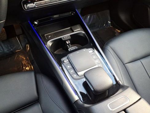 Certified 2022 Mercedes-Benz GLB 250 image 7