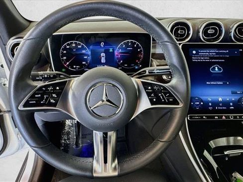 Used 2026 Mercedes-Benz GLC 300 4MATIC image 11