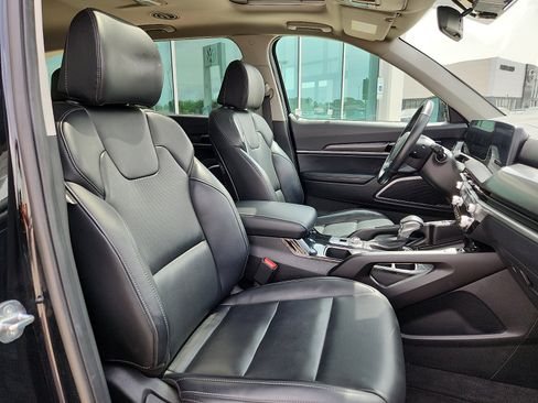 Used 2025 Kia Telluride S AWD/4WD image 15