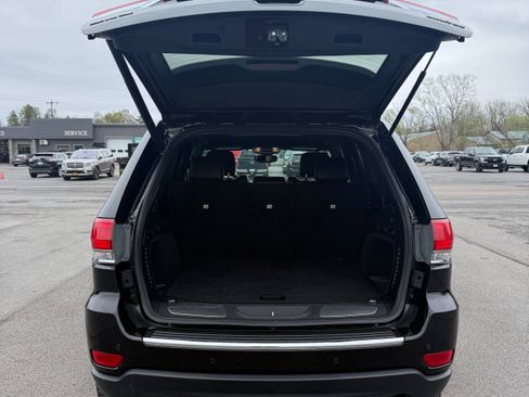 Used 2019 Jeep Grand Cherokee Limited AWD/4WD image 7