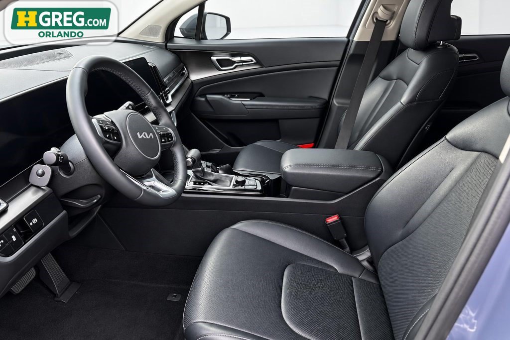 Used 2024 Kia Sportage EX FWD image 11