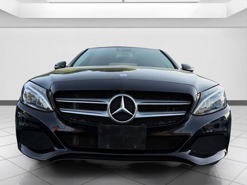 Used 2017 Mercedes-Benz C 300 4MATIC Sedan image 4