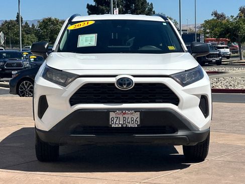 Certified 2021 Toyota RAV4 LE AWD/4WD image 11