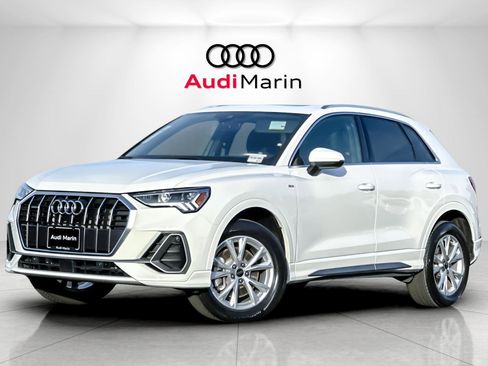 Used 2024 Audi Q3 2.0T Premium image 1