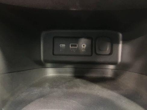 Used 2022 Chevrolet Equinox LT image 18