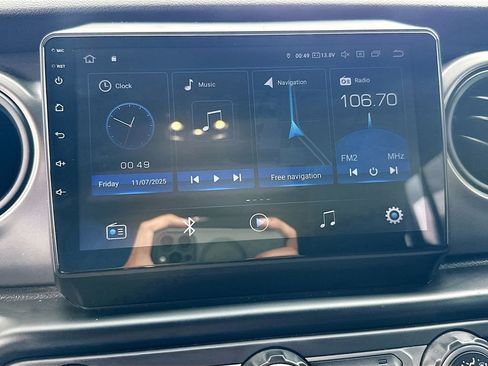 Used 2021 Jeep Wrangler Unlimited Sport image 14