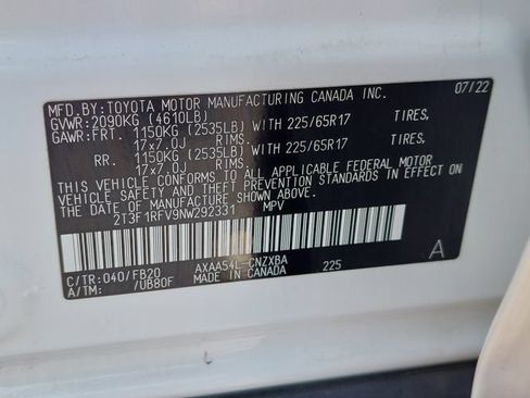 Certified 2022 Toyota RAV4 LE AWD/4WD image 29