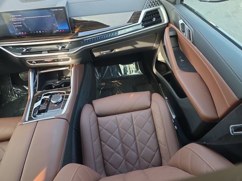 Used 2025 BMW X6 xDrive40i image 14