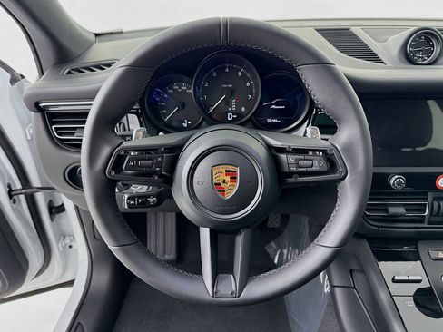 New 2026 Porsche Macan image 15
