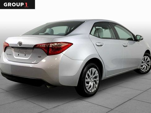 Used 2018 Toyota Corolla LE image 12
