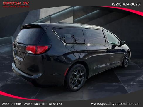 Used 2019 Chrysler Pacifica Limited w/ S Appearance Package image 7