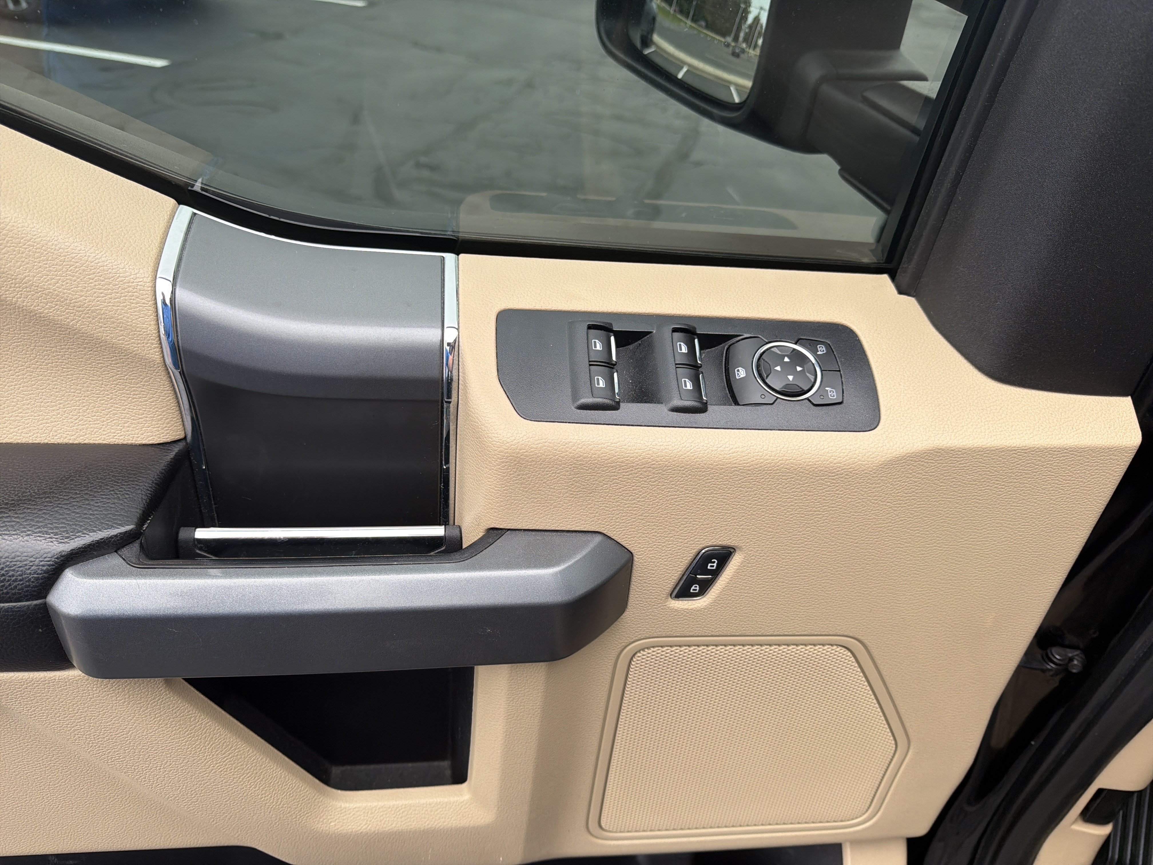 Certified 2018 Ford F150 XLT w/ Equipment Group 302A Luxury AWD/4WD image 23