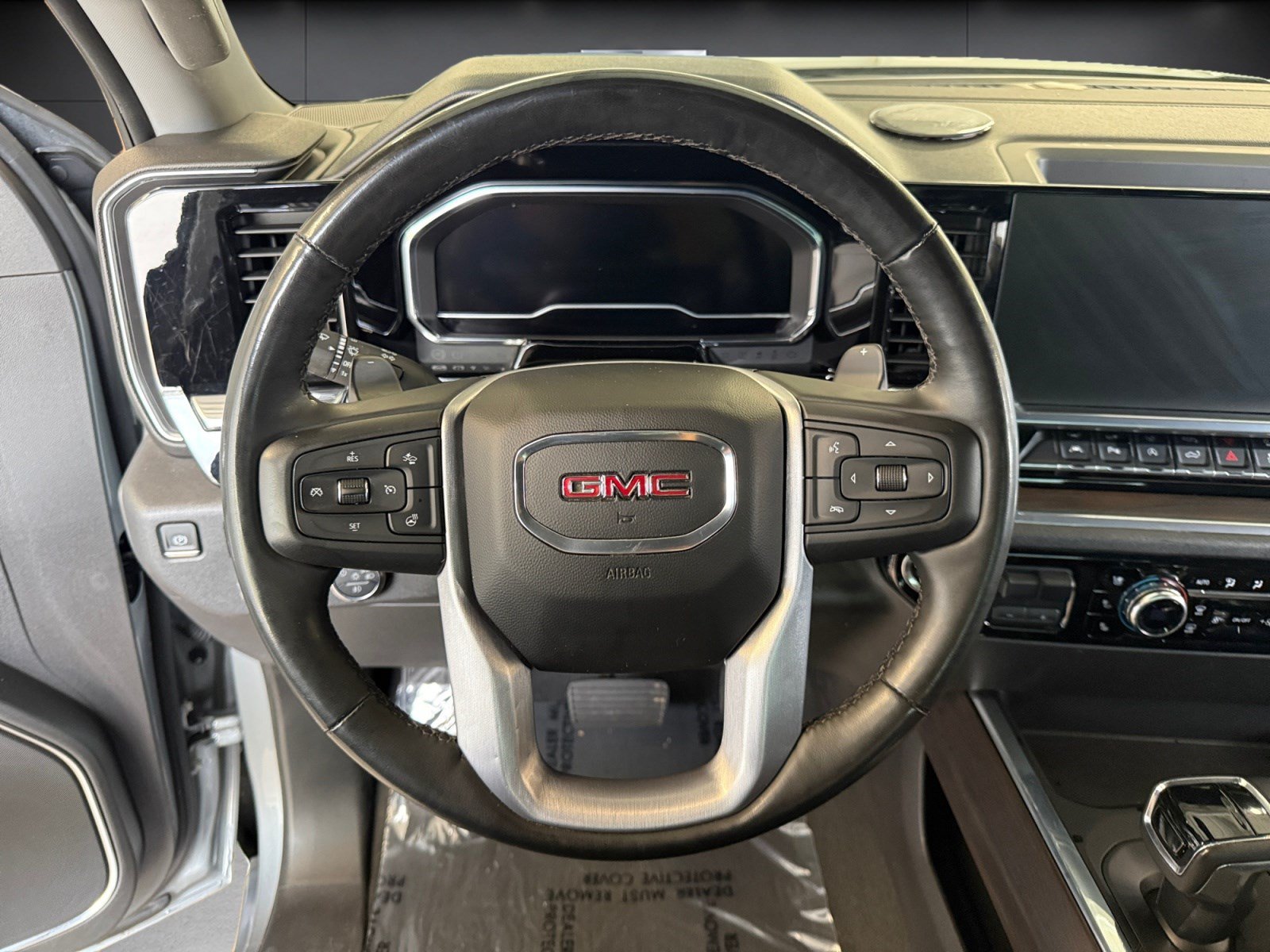 Used 2023 GMC Sierra 1500 SLT AWD/4WD image 23