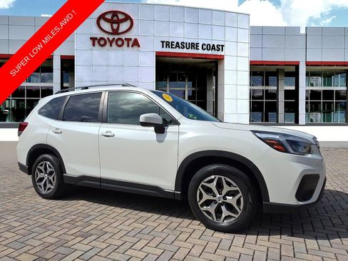 Used 2021 Subaru Forester Premium AWD/4WD image 1