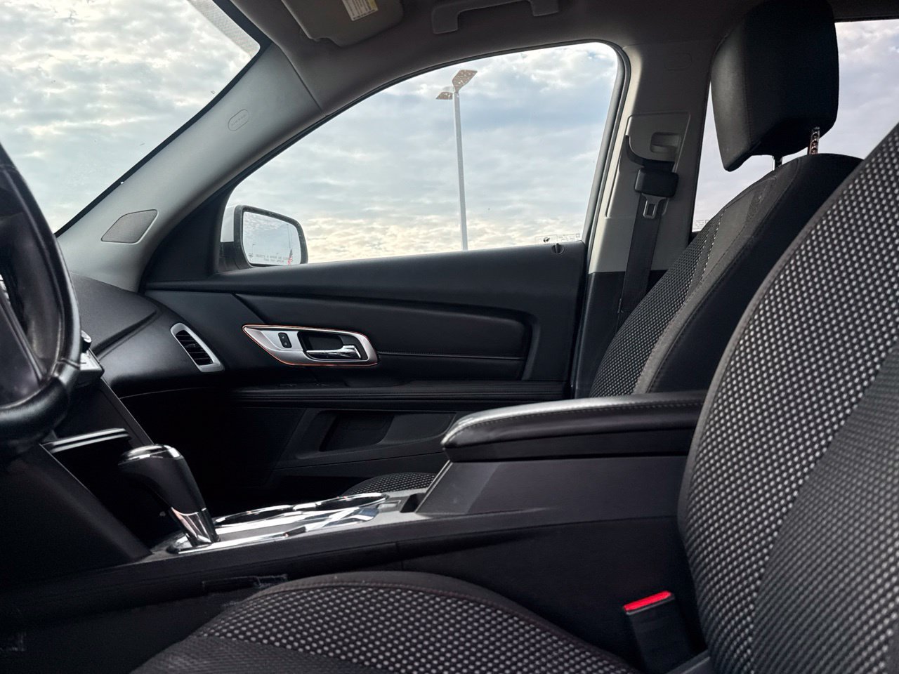 Used 2017 GMC Terrain SLE FWD image 42