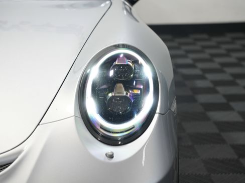 Used 2018 Porsche 911 GT3 image 61