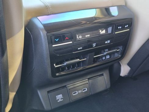 Used 2024 Acura MDX FWD image 39