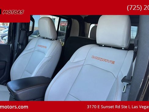 Used 2021 Jeep Gladiator Mojave AWD/4WD image 10