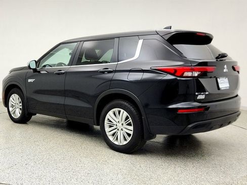 Used 2025 Mitsubishi Outlander ES AWD/4WD image 6