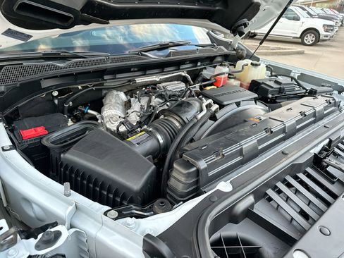 Used 2023 GMC Sierra 3500 Pro w/ Convenience Package image 23