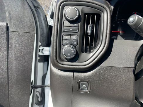 Used 2025 Chevrolet Silverado 2500 W/T w/ WT/CX Safety Package AWD/4WD image 14