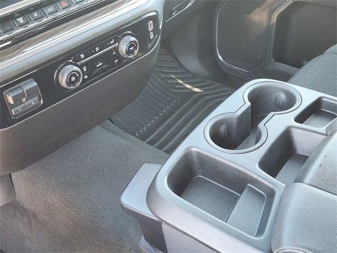 Used 2024 Chevrolet Silverado 2500 LT image 20