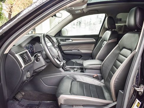 Used 2021 Volkswagen Atlas SEL Premium AWD/4WD image 17
