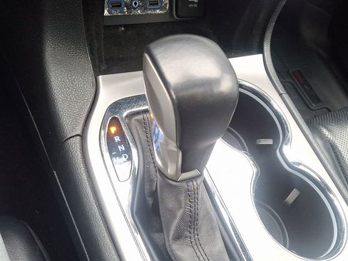 Used 2021 Jeep Grand Cherokee Limited w/ Luxury Group II image 16