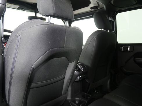 Used 2021 Jeep Wrangler Unlimited Sport image 15