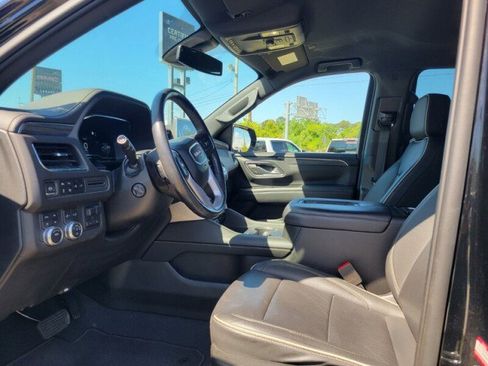 Used 2022 GMC Yukon XL SLT w/ SLT Luxury Package AWD/4WD image 21