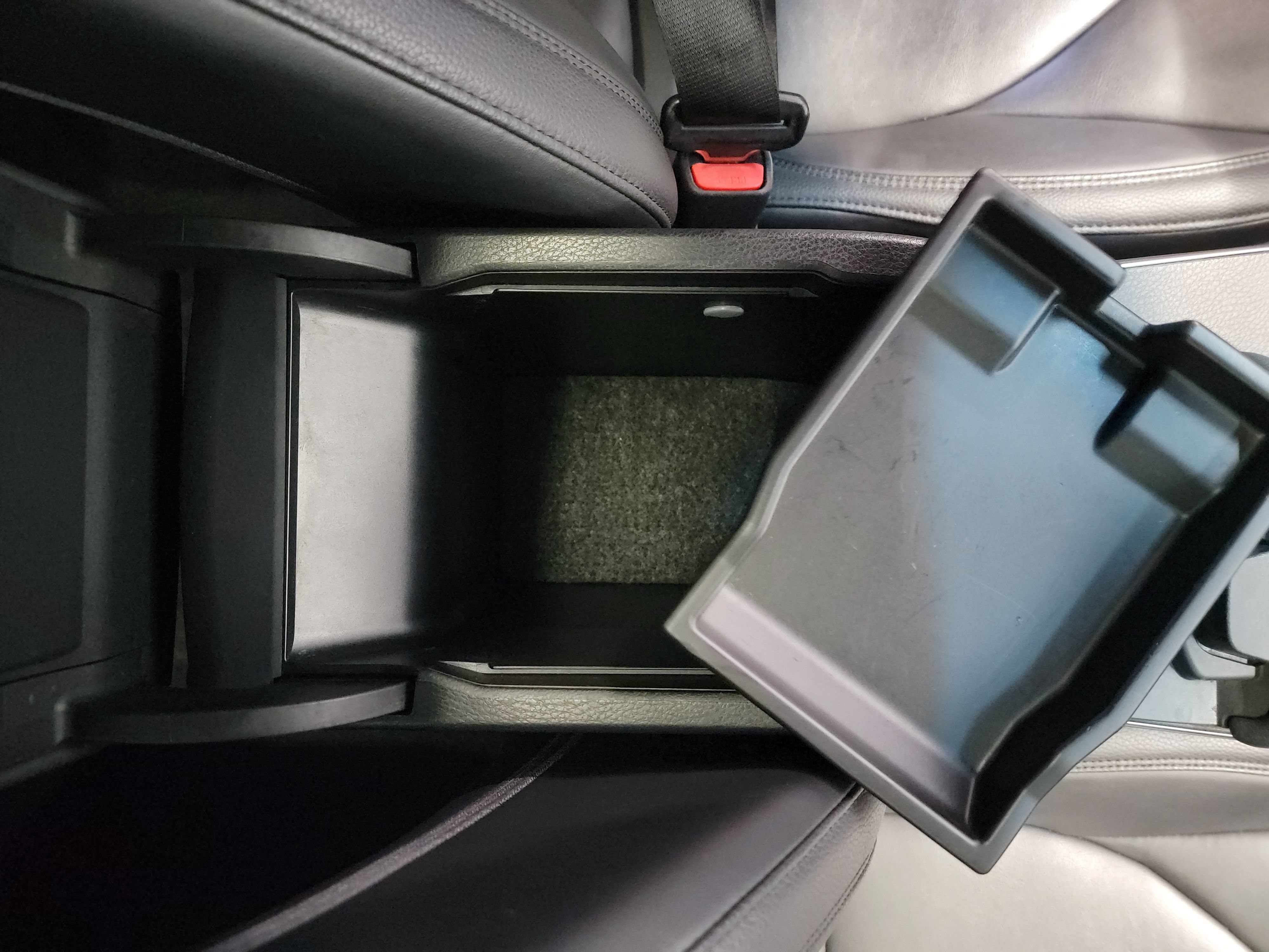 Used 2019 Toyota Avalon XLE w/ Moonroof Package FWD image 29