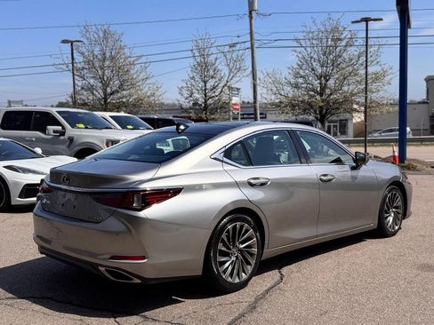 Used 2019 Lexus ES 350 Ultra Luxury FWD image 6