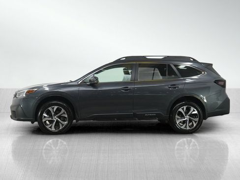 Used 2020 Subaru Outback Limited image 2