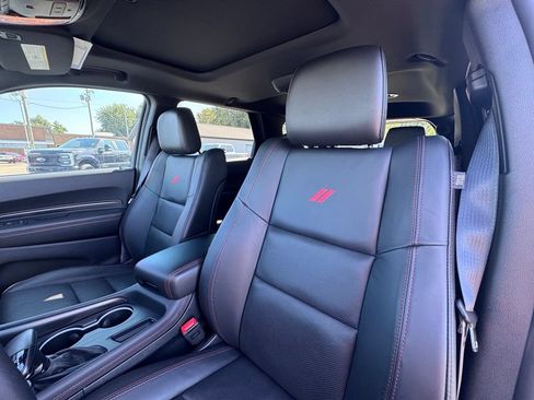 Used 2025 Dodge Durango GT AWD/4WD image 17