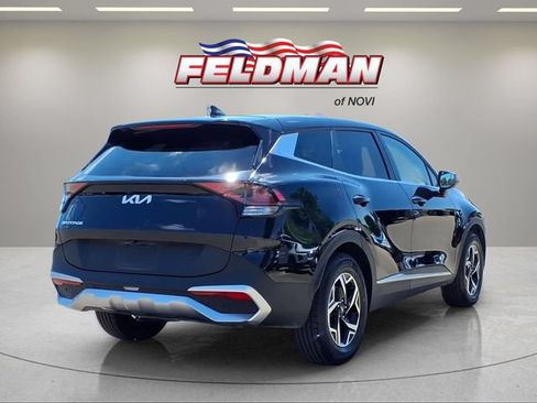 Used 2023 Kia Sportage LX FWD image 4