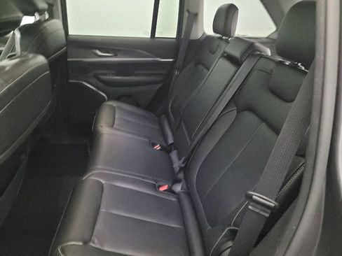 Used 2022 Jeep Grand Cherokee Limited 4xe image 18