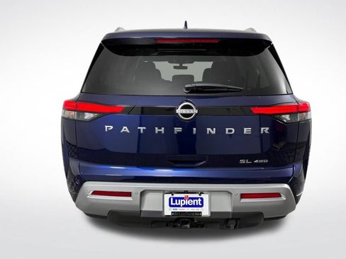 Used 2023 Nissan Pathfinder SL AWD/4WD image 5