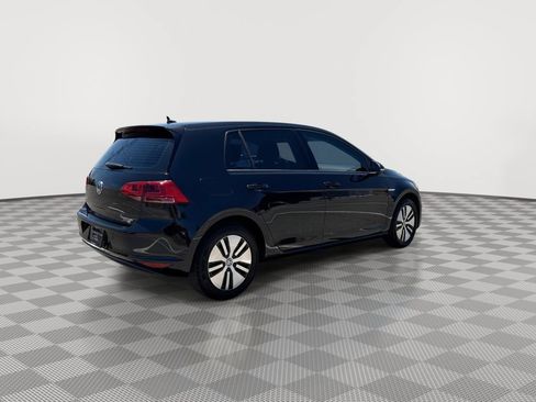 Used 2016 Volkswagen e-Golf SE FWD image 11