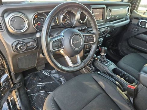 Used 2021 Jeep Wrangler Unlimited Sahara w/ Safety Group AWD/4WD image 11