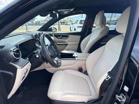 Used 2026 Mercedes-Benz GLC 300 4MATIC image 13