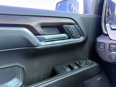 Used 2024 GMC Sierra 1500 SLT w/ SLT Premium Plus Package image 12