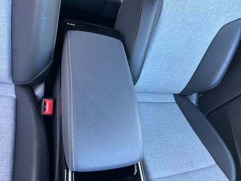 Used 2023 Volkswagen ID.4 Pro image 38