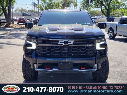 Used 2022 Chevrolet Silverado 1500 ZR2 w/ Technology Package image 8
