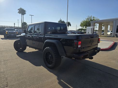 Used 2020 Jeep Gladiator Sport w/ Quick Order Package 24S image 5