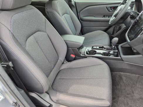 New 2026 Subaru Forester Premium AWD/4WD image 36