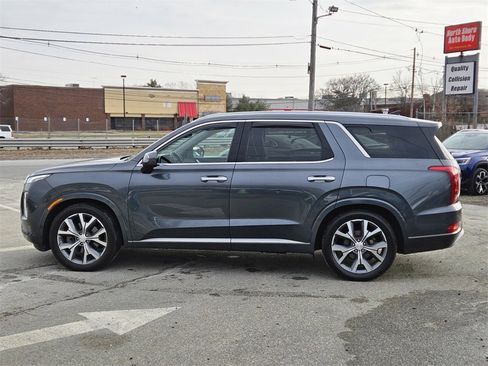 Used 2021 Hyundai Palisade Limited image 2