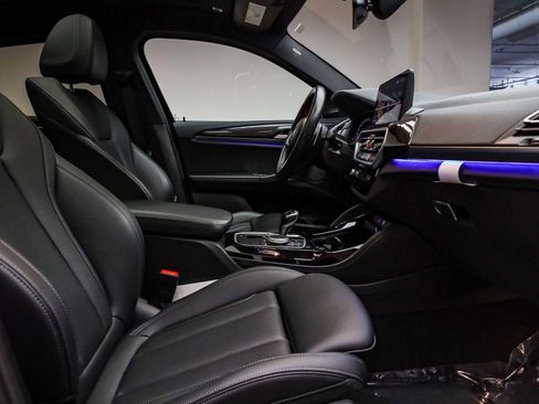 Certified 2023 BMW X4 M40i w/ Premium Package image 17