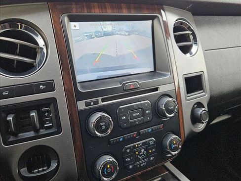 Used 2017 Ford Expedition Platinum image 14